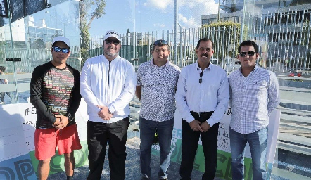  Arturo Rocha, Héctor Morales, Moisés García, Alberto Casis y Rodrigo de la Rosa.
