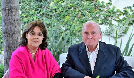  María Eugenia Martínez y Javier Castro.