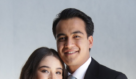  Laila Cárdenas y Luis Aguilera.