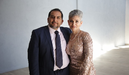  Adolfo Almaguer y Ana Esther Altamira.