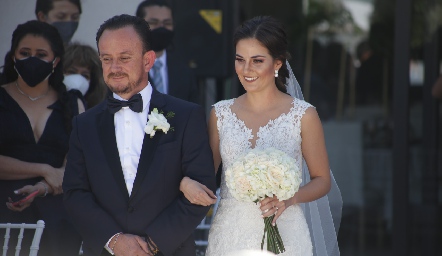  Zaira Herbert con su papá.