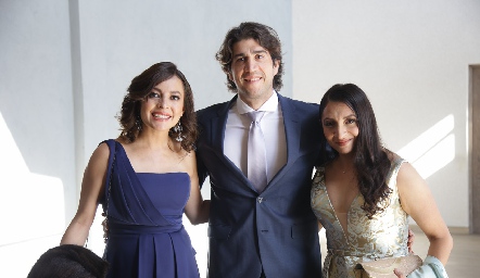  Nadia Méndez, Federico de la Colina y Kenia Vega.
