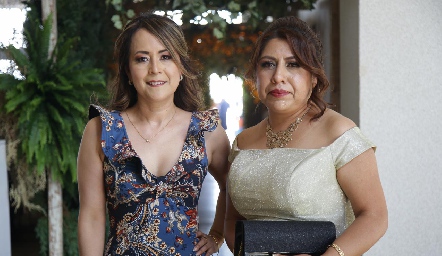  Sandra Mireya y Ana Reyes.