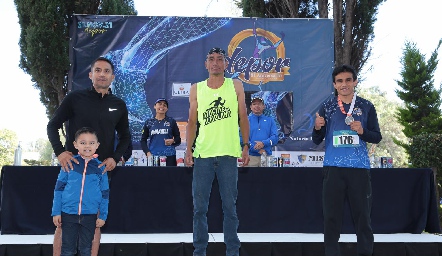  Armando Ramírez, Gerardo Serrato y Ubaldo Iván Blanco.