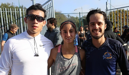  André Miranda, Jimena Stevens y Xavo Antunes.