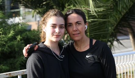  Andrea Zermeño y Alejandra Arenas.