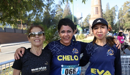  Gabriela Jara, Consuelo García y Evangelina Martínez.
