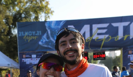  Fernanda López y Efrén Salas.