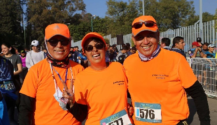  Valentín Grimaldo, Adriana Arévalo y Víctor Grimaldo Coronado.