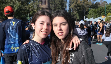  Carolina y Mariana Navarro.