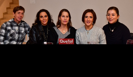 Ana Hunter, Sandra Correa, Alejandra Galán, Rosy Montejano y Cristina Pérez.