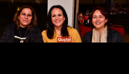 Gisela Pechir, Alicia Alvarado y María Aurelia Muñoz.