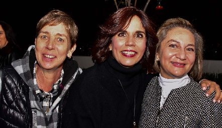 Ana Hunter, Lucero Motilla y Paty González.