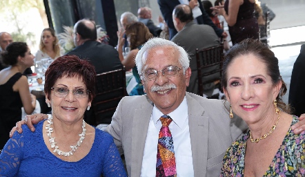  Guadalupe Mancilla, Mario Blanco y María Eugenia Díaz Infante.