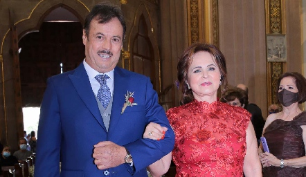  Arturo Zapata y Nena Dávila de Díaz Infante.
