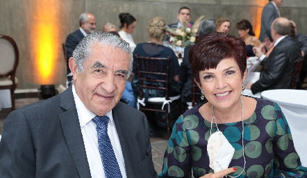  Pbro. Carlos Medina y Bertha Díaz Infante.