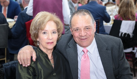  Martha Elena Garza y Luis Antonio Chaires.