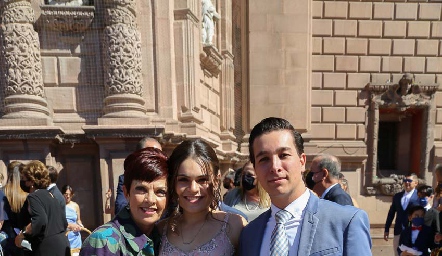  Bertha Díaz Infante, Bertha Tamez y Ricardo Vega.