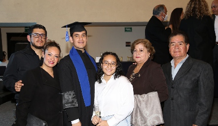  Javier Mendieta, Claudia Mendieta, Ivan Mendieta, Aicha Mendieta, Evangelina Martínez y Javier Mendieta.