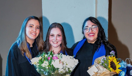  Andrea Padilla, Andrea Velasco y Flor Celina Quintanar.