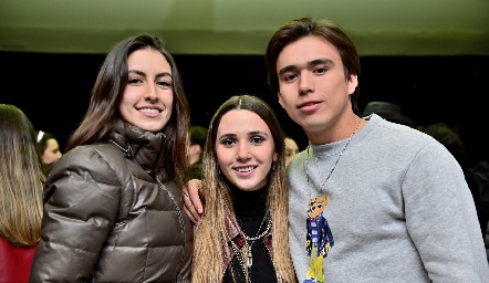 Ximena Nieto, Chiara Pizzuto y Oscar Ruiz.