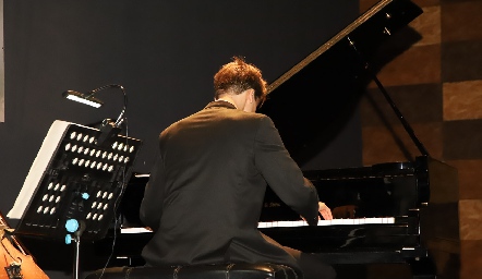  Concierto de Vladimir Petrov.