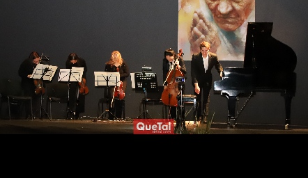  Concierto de Vladimir Petrov.