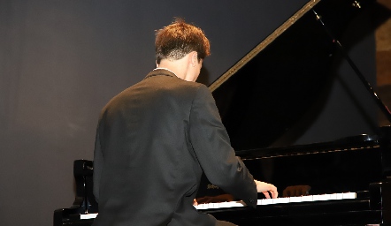  Concierto de Vladimir Petrov.