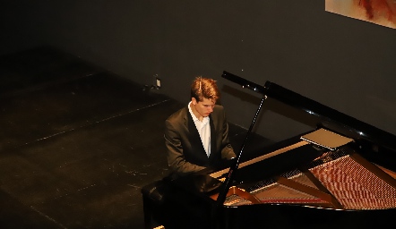  Concierto de Vladimir Petrov.