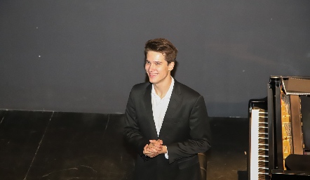  Concierto de Vladimir Petrov.