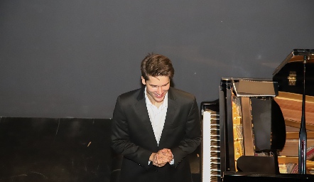  Concierto de Vladimir Petrov.