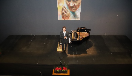  Concierto de Vladimir Petrov.