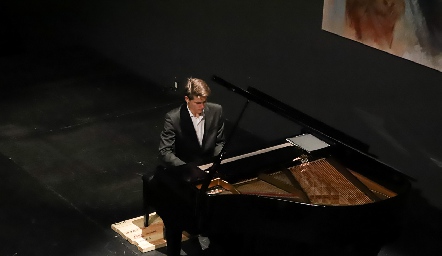  Concierto de Vladimir Petrov.