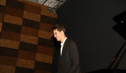  Concierto de Vladimir Petrov.