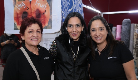  Adela Martínez, Ceci Padilla y Jazmín Otero.