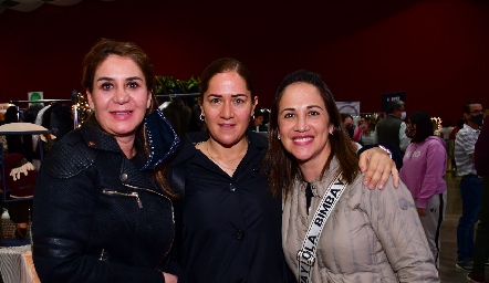 Raquel Morales, Ruth Pierdant y Lety Aguilar.