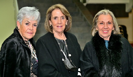 Paty del Peral, Blanca María Valle y Ángeles Mezquida.
