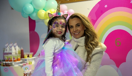 Ale Conde y Daniela Díaz de León.