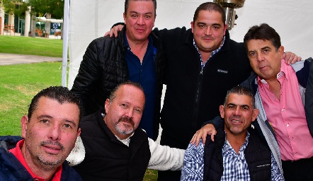Toño Noriega, Fernando Gouyonnet, Carlos Gouyonnet, Eduardo Gouyonnet, Miguel Bárcena y Juan Manuel Zúñiga.