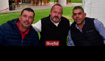 Toño Noriega, Fernando y Carlos Gouyonnet.