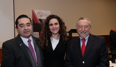 Arturo Morones, Carla Gil y Francisco Javier Salazar.
