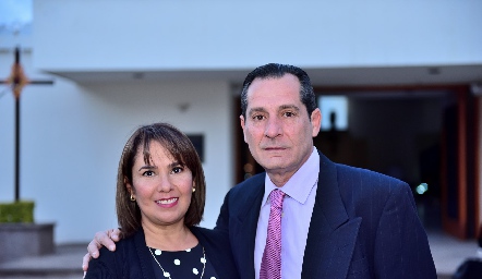 Esther Veloz y Rodrigo Tirado.