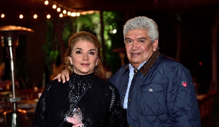 Luz María Márquez y Francisco Ruiz.