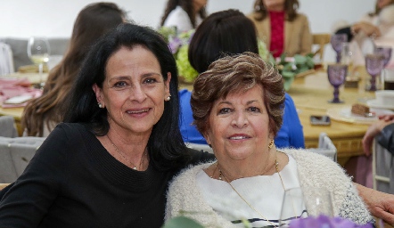  Leticia González y Licha Nieto.