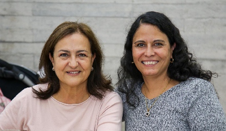  Claudia Martínez y Mónica Guel.
