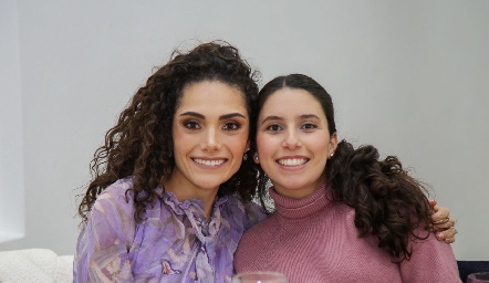  Paola Zepeda y Paola Córdova.