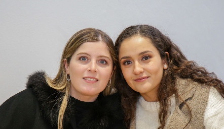  Adriana Zúñiga y Clau Jasso.