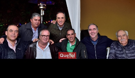 Johan Werge, Gerardo Córdova, Arturo Álvarez, Alejandro Navarro, Enrique Navarro, Güero Navarro y Rafael Navarro.