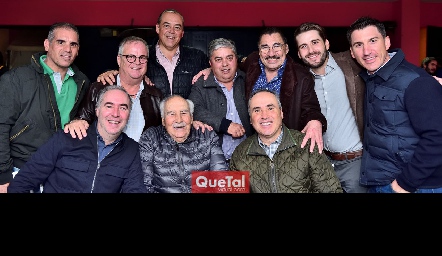  Enrique Navarro, Arturo Álvarez, Johan Werge, Gerardo Córdova, Luis, Juan Pablo y Luis Chávez, Güero, Rafael y Alejandro Navarro.
