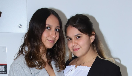  Chiara Miranda y Aidé Salcedo.